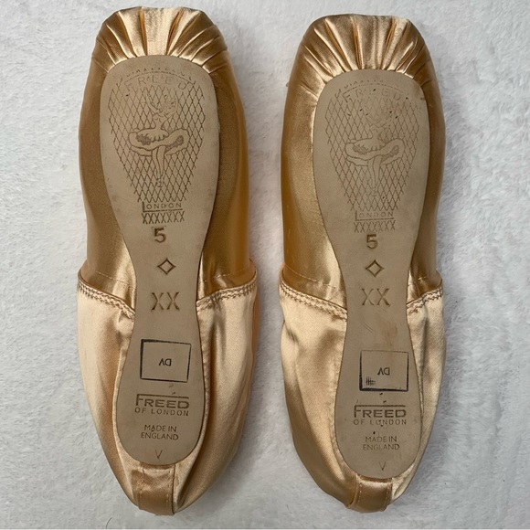 Freed of London Pointe Shoes Classic Deep Vamp SBTDV Diamond Maker Size 5XX - Picture 8 of 17